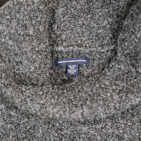 American Eagle Outfitters Gray Fluffy Turtleneck Long Sleeve Distressed Sz XL - Picture 7 of 10
